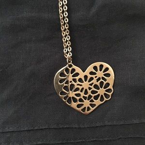 Cute heart shaped pendant! ♥️
